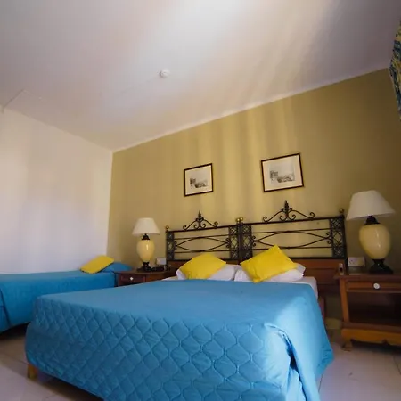 Hotel Topaz 3*