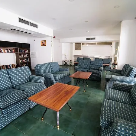 Topaz Hotel 3*