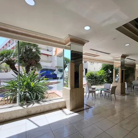 Topaz St. Paul's Bay