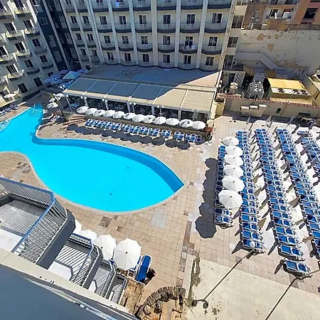 Otel Topaz
