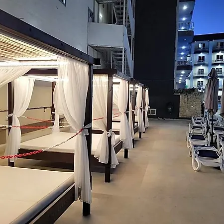 Otel Topaz 3*