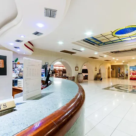 Topaz Hotel 3*