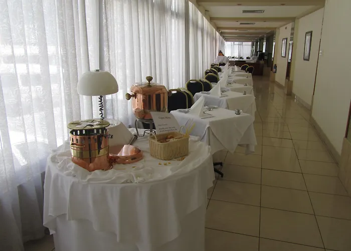 Topaz Hotel St Paul's Bay