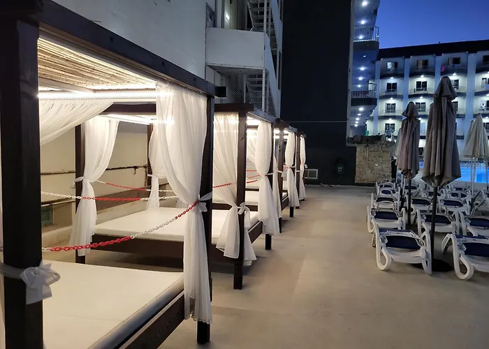 Topaz St. Paul's Bay