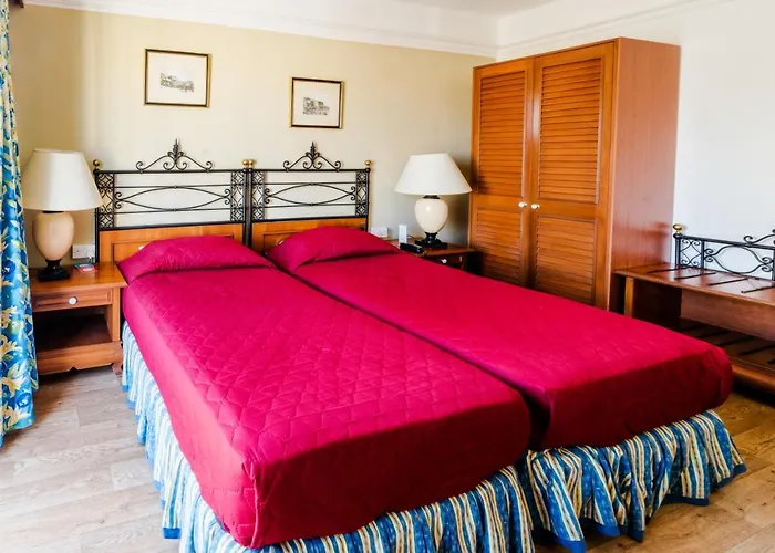 Topaz 3* St Paul's Bay