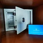 Otel Topaz 3*