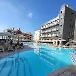 Otel Topaz